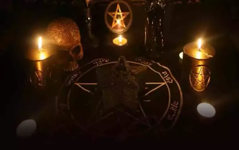 Shaktishali-Stri-Vashikaran-Mantra