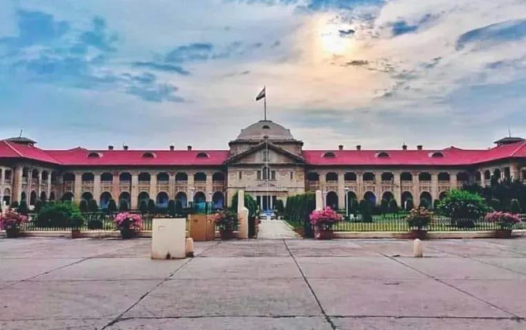 UP Allahabad High Court Streedhan section 27 of Hindu Remarriage Act zxc