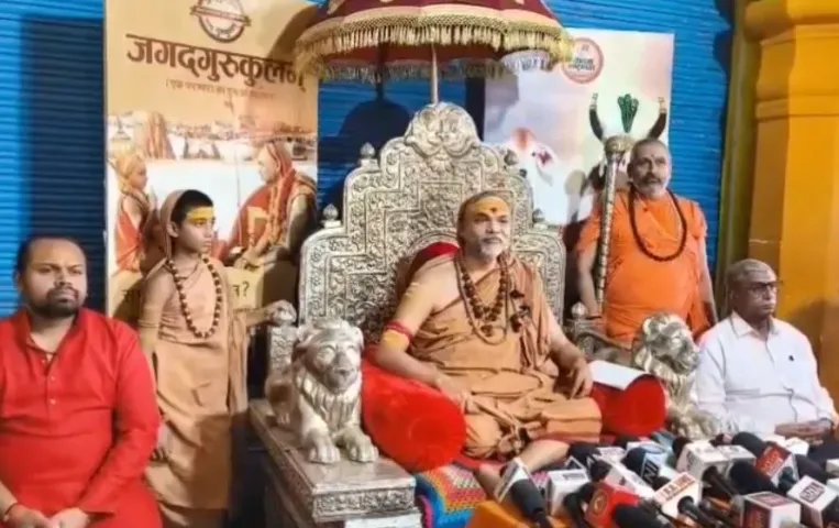 UP Varanasi Swami Avimukteshwaranand Maharaj