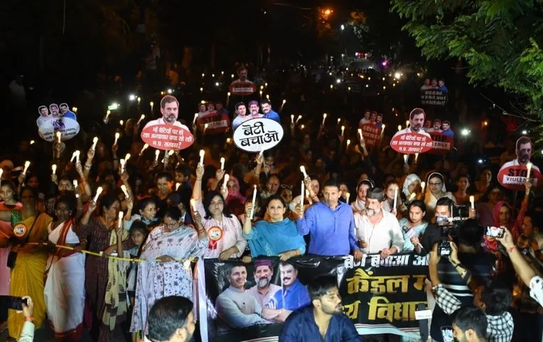 MP में रेप की घटनाओं के विरोध में कैंडल मार्च: पुलिस ने NSUI प्रदेश अध्यक्ष को हिरासत में लिया