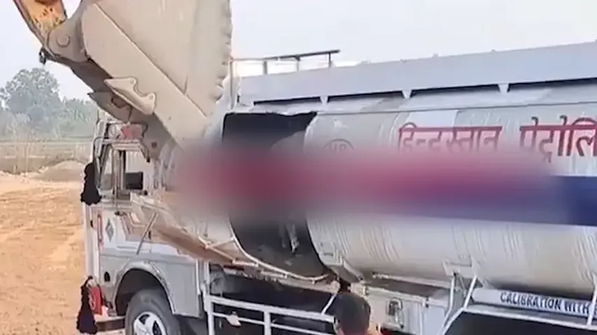 पेट्रोल टैंकर से निकली गायें: गौ तस्करों का कारनामा देखकर चौंक जाएंगे आप, ऐसे खुली पोल