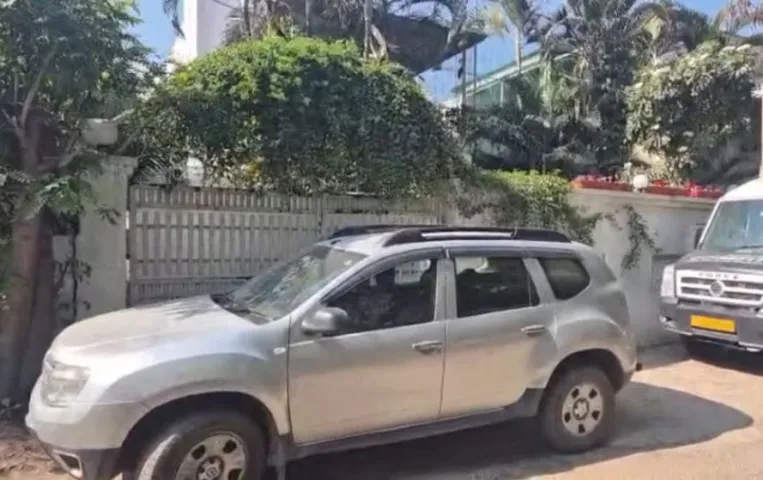 भोपाल में RTO कॉन्स्टेबल रहे सौरभ शर्मा के घर लोकायुक्त की टीम का छापा: ढाई करोड़ नकद, 50 लाख के जेवरात मिले, जांच जारी