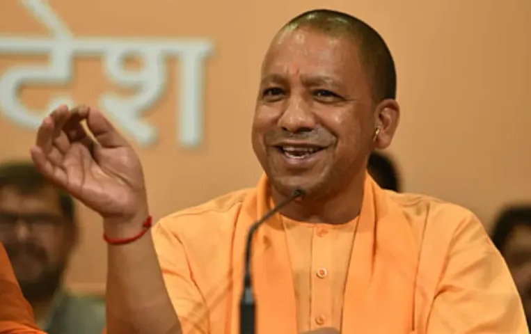 UP Police Requirment 2025: पुलिस भर्ती में बड़ा बदलाव, दरोगा के लिए आयु सीमा हुई तय, जल्द जारी होगा नया भर्ती विज्ञापन