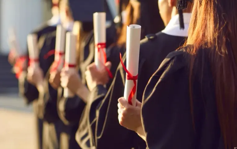 MP College Admision Twice Year: अब साल में दो बार मिलेगा कॉलेज एडमिशन, स्टूडेंट्स को नहीं करना होगा सालभर का इंतजार