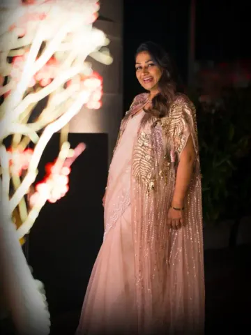 dolly jain saree drapping style 5