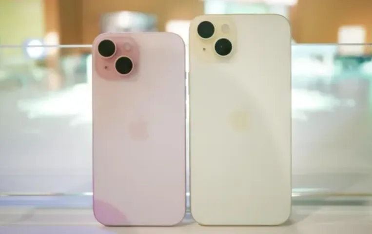 Amazon Great Republic Day Sale: सेल में सस्ता हुआ iPhone 15 और 15 Plus, धड़ाम से गिरी कीमतें, आज ही करें बुक