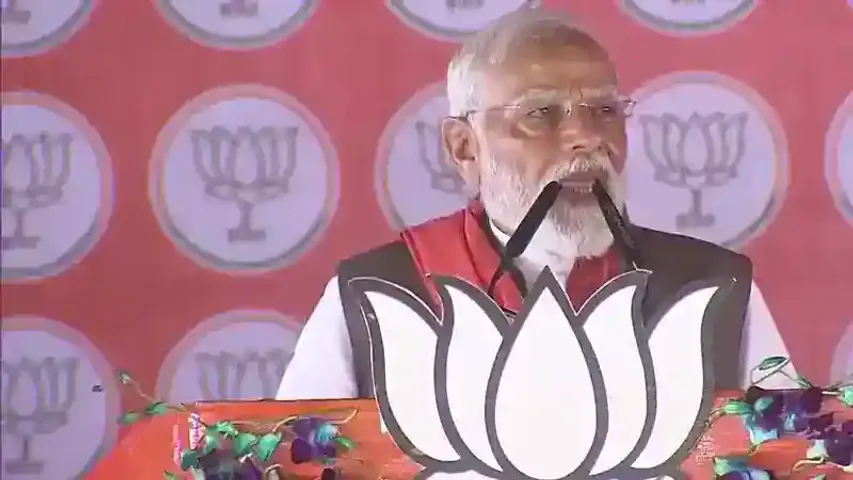 PM मोदी की बिहार रैली में महागठबंधन पर तीखा हमला: कहा- राजद और कांग्रेस खुद ही समस्या हैं, बिहार अब जंगलराज नहीं चाहता