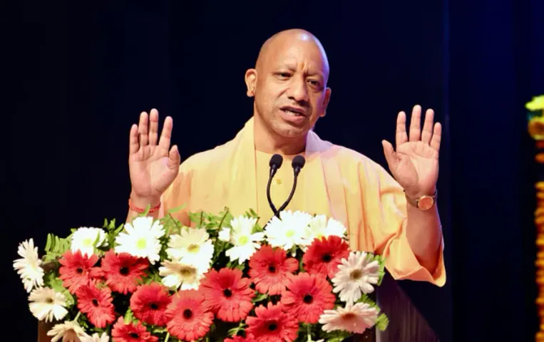 UP Free LPG Gas Cylinder:  होली पर योगी सरकार का बड़ा तोहफा, 1.86 करोड़ परिवारों को मिलेंगे मुफ्त गैस सिलेंडर