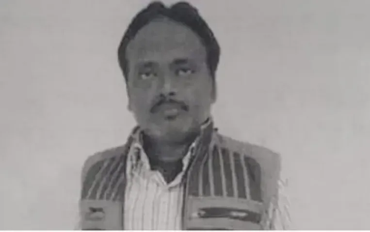 ISI Agent Agra: ATS ने आगरा से दबोचा ISI एजेंट, नेहा नाम की ISI हैंडलर को पहुंचाता था जानकारी, पूछताछ में हुए कई खुलासे