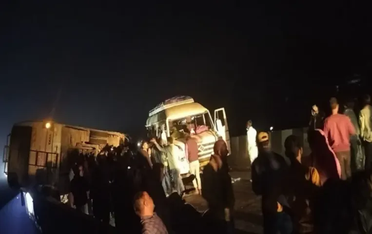 Bihar Govt Formation LIVE:  नीतीश कुमार  कल 11:30 लेंगे मुख्यमंत्री पद की शपथ, थोड़ी देर में विधायक दल की बैठक