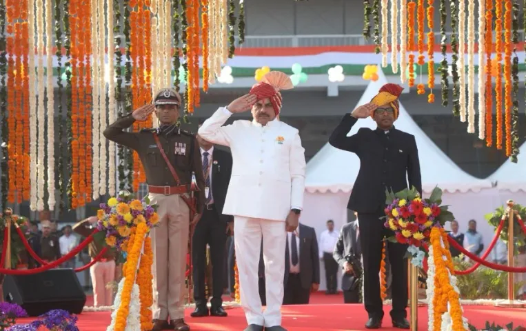 Republic Day 2025: मुख्यमंत्री डॉ. मोहन यादव ने इंदौर में किया ध्वजारोहण, राज्यपाल ने भोपाल में फहराया तिरंगा