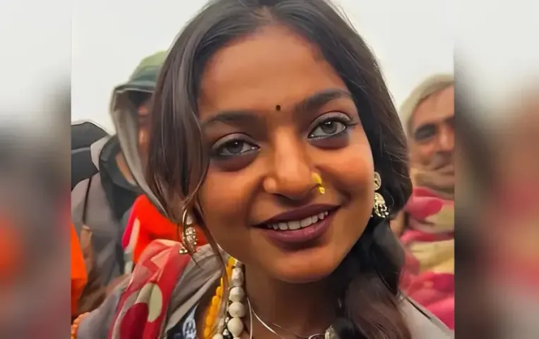 महाकुंभ में माला बेचने वाली मोनालिसा को ऑफर हुई फिल्म: निभाएंगी लीड एक्ट्रेस का रोल, परिवार ने दिखाई सहमति
