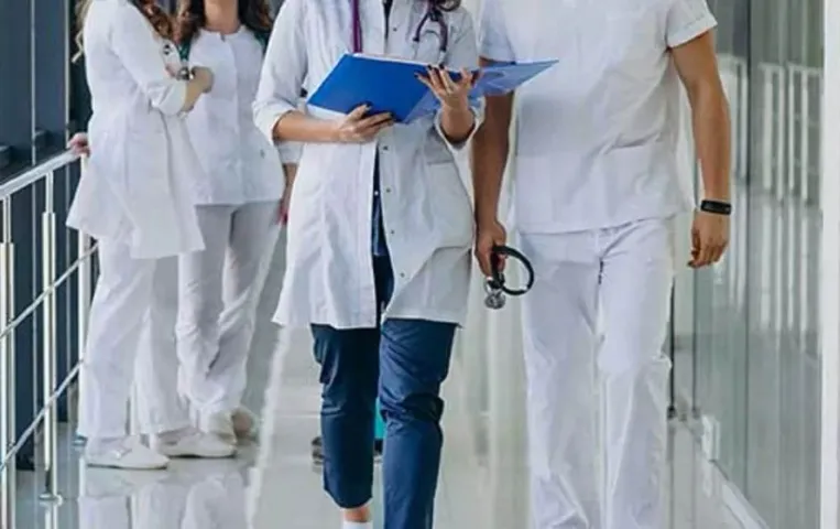 Nursing College Scam: भोपाल के इस सरकारी कॉलेज का पता लगाने पर आप बन जाएंगे लखपति, जानिए क्या है पूरा मामला