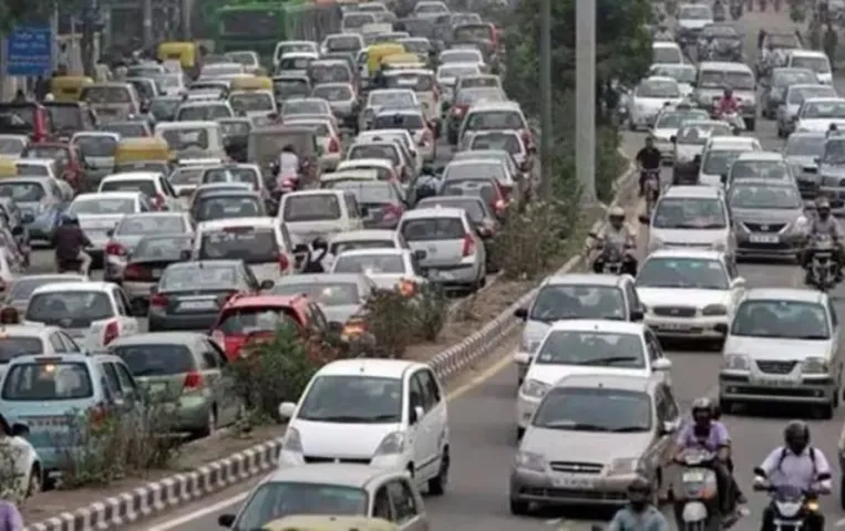 आरटीओ में शुरू हुई नई सुविधा: वाहन मालिक घर बैठे अपडेट कर सकेंगे मोबाइल नंबर, जानिए कैसे