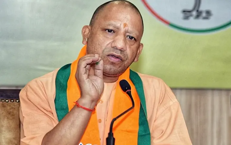 Waqf Amendment Bill: वक्फ संशोधन बिल पर सीएम योगी का बड़ा बयान, कहा मस्जिदों पर कब्जा कर के बीजेपी को कोई लाभ नहीं