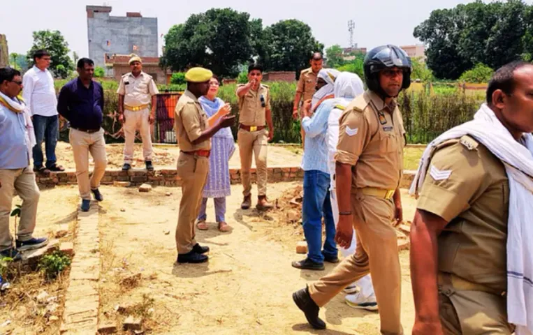 Varanasi Leopard Attack: वाराणसी में तेंदुए का कहर, शहर के 5000 लोग घरों में दुबके, ड्रोन से निगरानी, प्रशासन परेशान