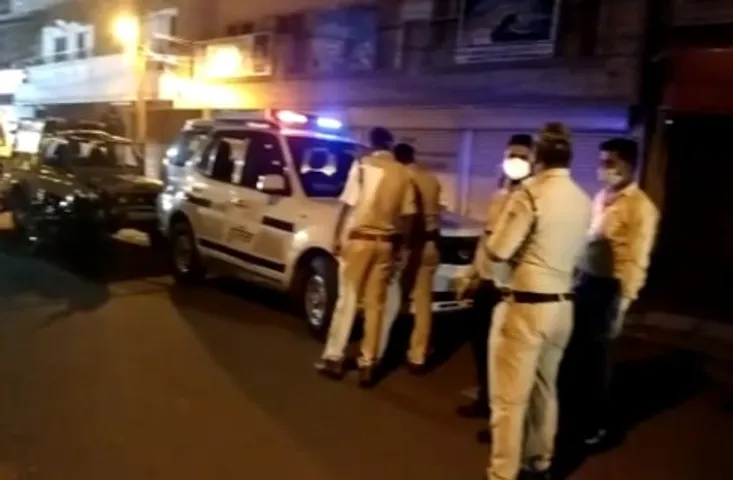 रात 10 बजे सरेआम युवक की चाकू गोदकर हत्या, आरोपी गिरफ्तार