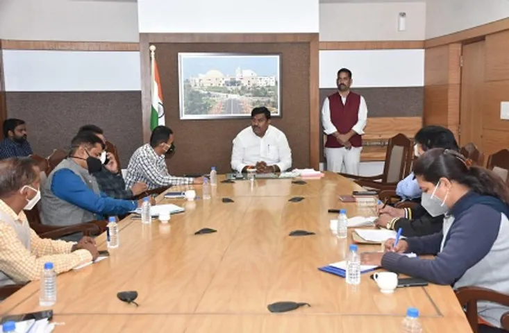 Rameshwar Sharma Meeting : विधानसभा में बैठक के दौरान बोले प्रोटेम स्पीकर, नागरिकों पर नहीं लगना चाहिए दोहरा कर