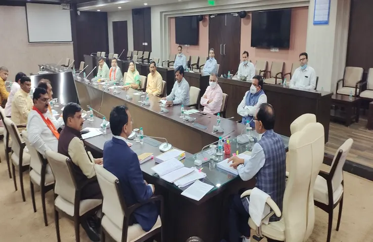 MP Obc Reservation : पिछड़ा वर्ग को 27 प्रतिशत आरक्षण देने के संबंध में सीएम शिवराज की अध्यक्षता में हुई बैठक