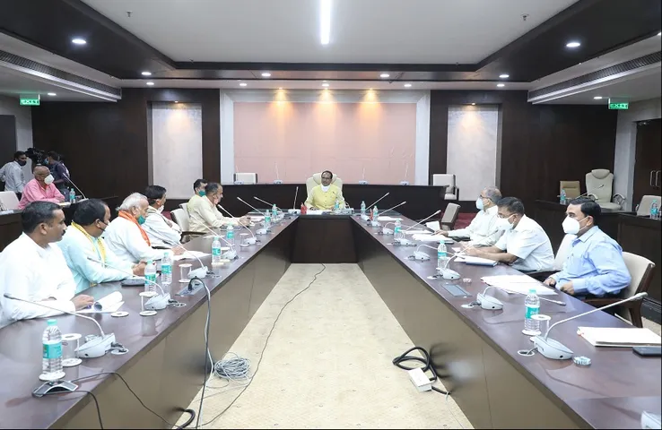 नकली दूध के विरुद्ध शुरू होगा अभियान, CM ने कहा- मनाया जाएगा शुद्धिकरण सप्ताह