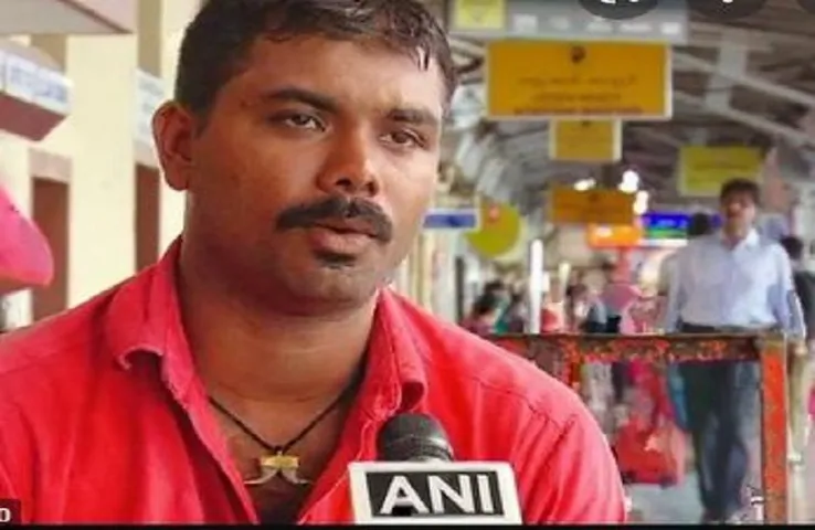 Indian Railway News : अब मोबाइल एप से कर सकेंगे कुली की बुकिंग!  नहीं हो पाएगी मनमा​ने पैसे की वसूली