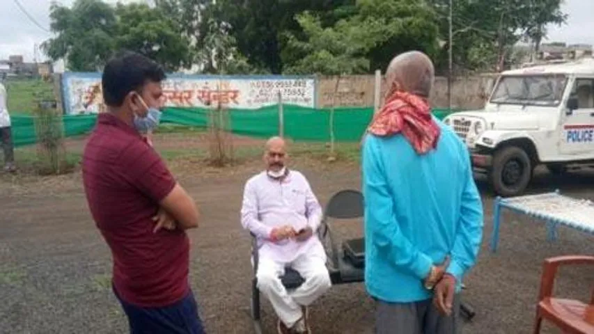 MP: हिरासत में यूपी के बाहुबली विधायक विजय मिश्र, IG ने की पुष्टि