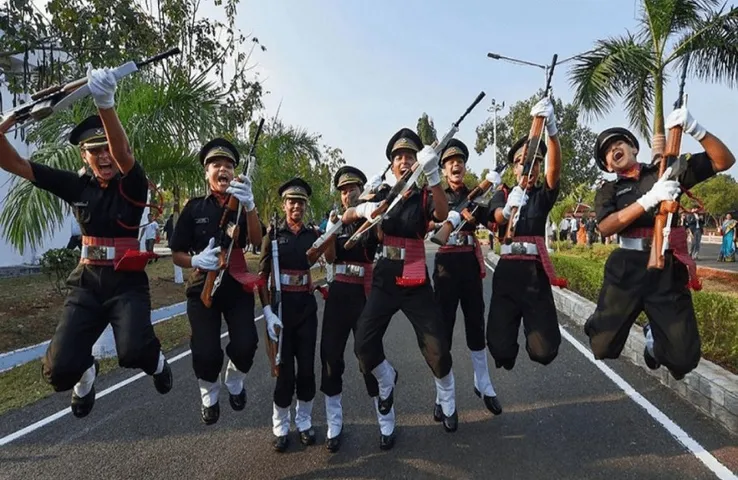 Women In Indian Army: सेना के चयन बोर्ड ने पांच महिला अधिकारियों को प्रमोशन कर दी कर्नल रैंक की मंजूरी
