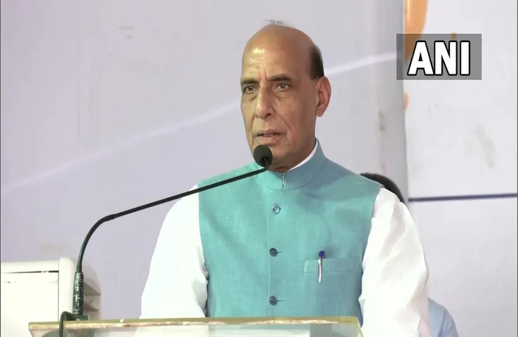Rajnath Singh: रक्षा मंत्री नागपुर पहुंचे, मल्टी मोड हैंड ग्रेनेड भारतीय सेना को सौंपा