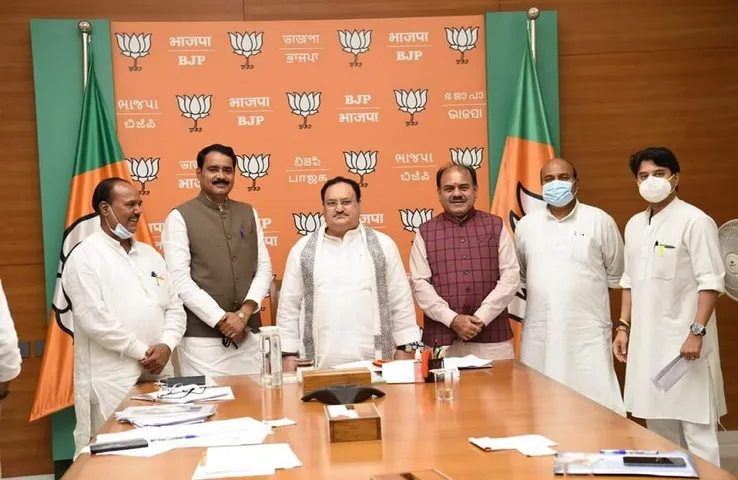 MP Bjp Ashirwad Yatra : 3 केंद्रीय मंत्री होंगे शामिल,सभी धार्मिक स्थानों पर धर्मगुरुओं का लेंगे आशीर्वाद