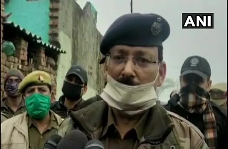 Bulandshahr News: जहरीली शराब पीने से 5 लोगों की मौत, 16 अस्पताल में भर्ती, थाना प्रभारी समेत 3 पुलिसकर्मी सस्पेंड