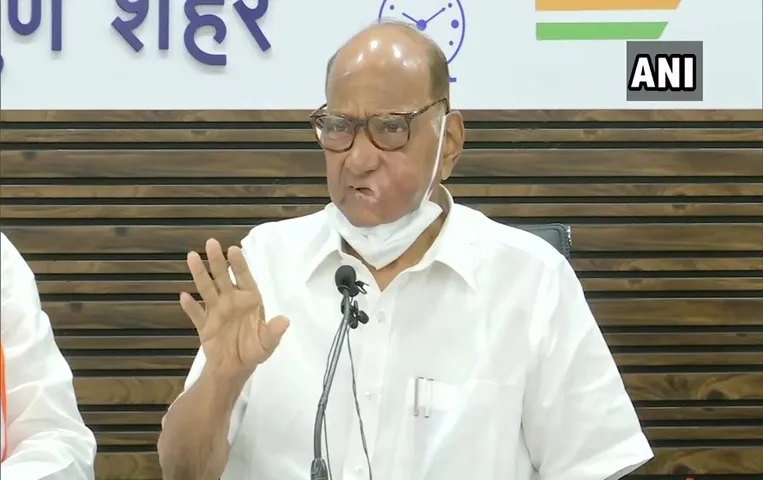 Politics : मोदी चाहते थे कि 2019 में महाराष्ट्र में सरकार बनाने के लिए भाजपा, राकांपा गठबंधन कर ले: पवार