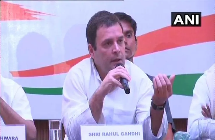 NEET Exam 2021: नीट परीक्षा को स्थगित करने की मांग में उतरे राहुल गांधी, ट्वीट कर कही ये बात