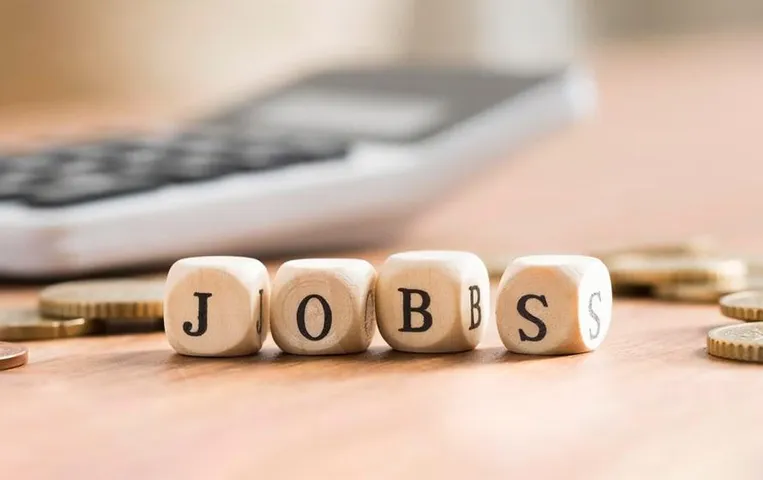 AIIMS Recruitment 2023 : एम्स मंगलगिरि में निकली इन पदों पर भर्ती, ऐसे करें आवेदन