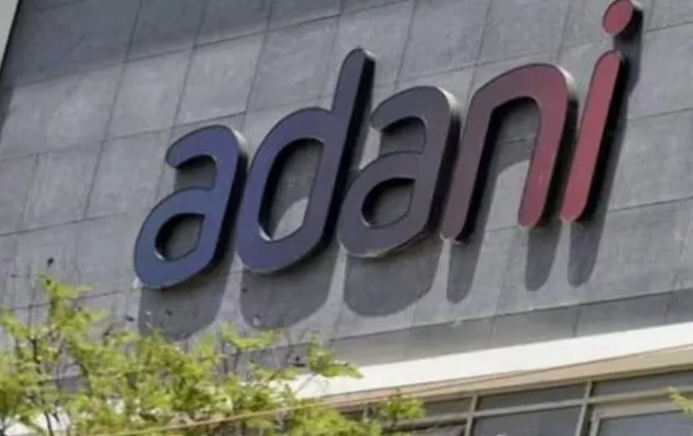 अडाणी शेयर में विदेशी इकाई के जरिए लेनदेन का आरोप, जाने पूरी खबर