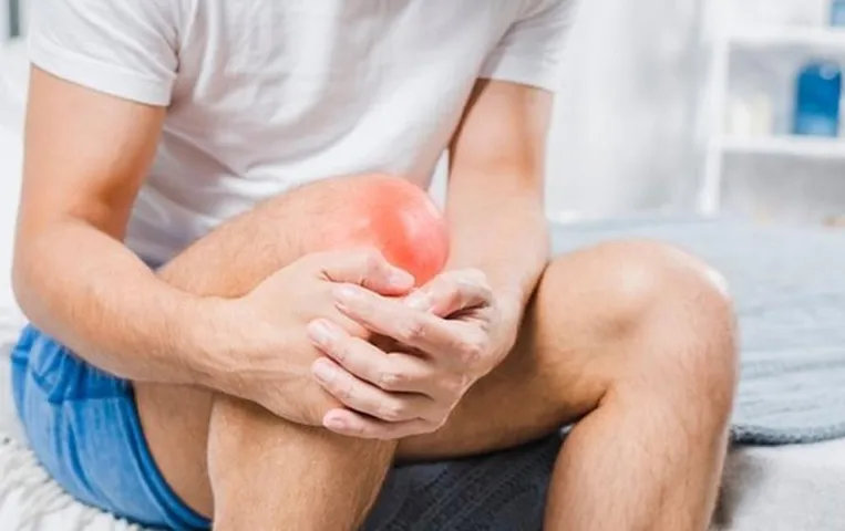 Arthritis Problem in Winter: सर्दियों में गठिया से ग्रस्त मरीज इन बातों का रखें खास ध्यान, नहीं तो हो सकती है परेशानी