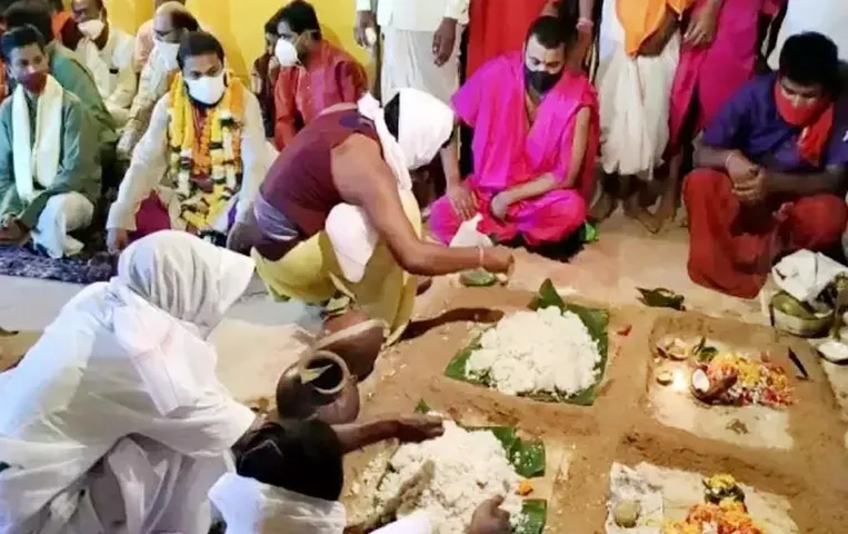 Bastar Dussehra 2023: निशा जात्रा की रस्म पूरी, जानें क्‍यों दी जाती है 12 बकरों की बलि