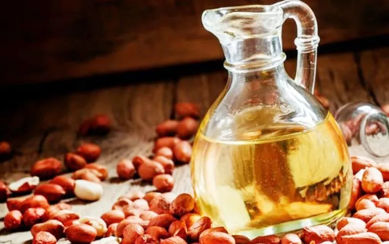 Benefits Of Peanut Oil: 4 बीमारियों का जानी दुश्‍मन है ये तेल, सेवन करने से हार्ट रहेगा हेल्दी