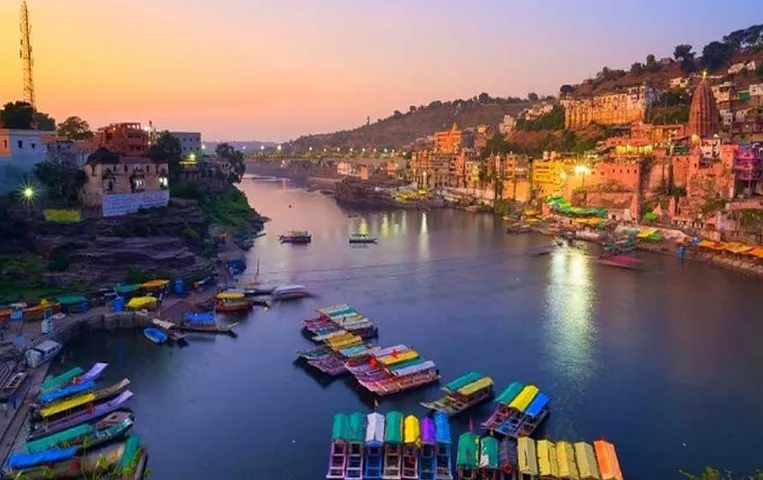 Best Places In Indore: इंदौर में घूमने के पांच बेस्ट प्लेस, आधुनिकता में भी संजोए है गौरवशाली इतिहास