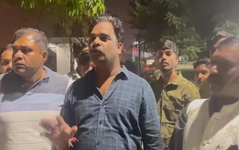 Bhopal News: बजरंग दल के कार्यकर्ताओं ने 2 युवकों को हिंदू युवती के साथ पकड़ा, जांच में जुटी पुलिस