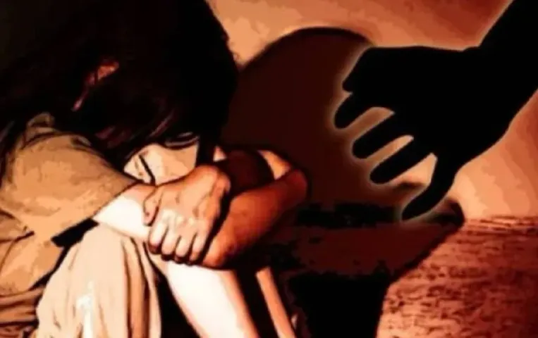 भोपाल के हॉस्टल में 8 साल की मासूम से रेप: मां को सुनाई आपबीती, ASI ने पीड़िता की मां को दिया मामले को निपटाने का ऑफर