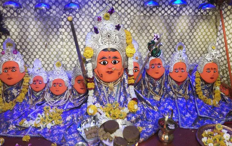 Bijasan Mata Temple Indore: मप्र का एक मात्र मंदिर, जहां विराजमान हैं नौदेवी स्वारूप मां