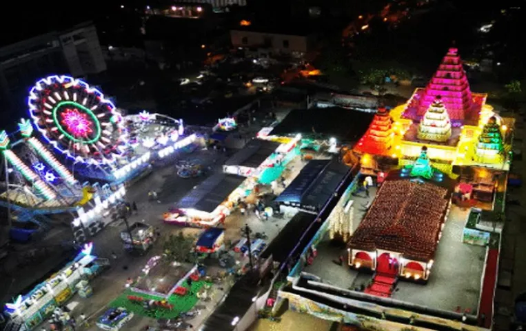 Navratri 2023: 70 लाख से सजा मां दुर्गा का पंडाल, आयोजकों का दावा-12 लाख श्रद्धालु करेंगे दर्शन