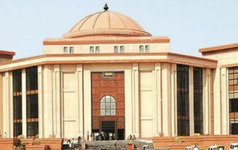 CG Bar Association Election: हाईकोर्ट बार एसोसिएशन के चुनाव प्रक्रिया का हुआ ऐलान, 31 अक्टूबर को आएगा रिजल्ट