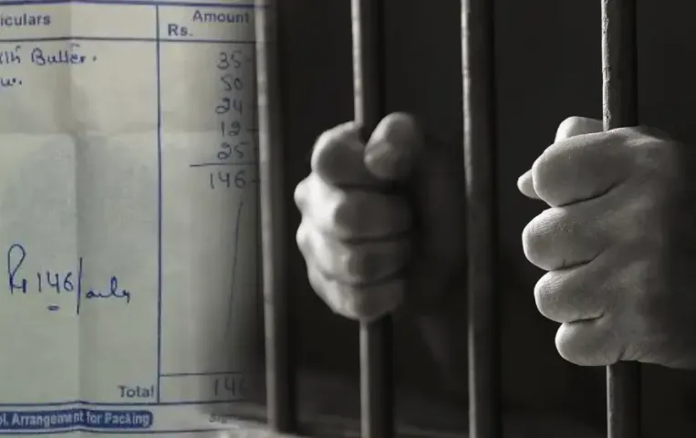 CG News: रायपुर में कैफे ओनर को बिल के बदले मिले लात घूसे, ग्राहक ने घसीट-घसीटकर पीटा; पुलिस ने किया गिरफ्तार