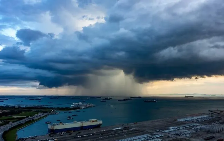 Cloud Brust: आखिर क्यों फटते हैं बादल, जाने इसके पीछे की वजह