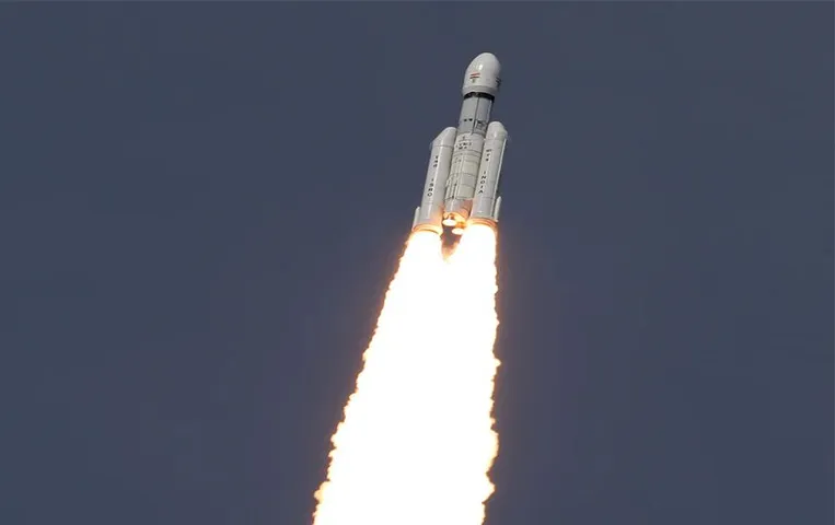 Chandrayaan-3 Mission LIVE Updates: अंतरिक्ष यान आज चंद्रमा की कक्षा में करेगा प्रवेश, आप भी कर सकतें हैं लाइव ट्रैक