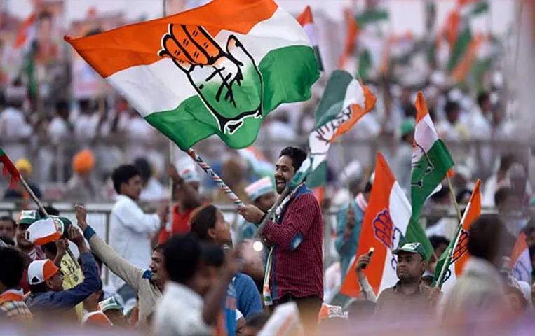 Chhattisgarh Election 2023: चुनावी नारों पर छिड़ा सियासी घमासान, कांग्रेस ने बीजेपी पर लगाया नारा चुराने का आरोप