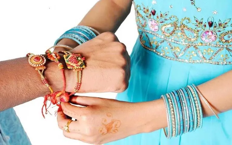 Chhattisgarh News: बस्तर में राखी त्योहार को लेकर मतभिन्नता जैसी स्थिति...आदिवासी समाज ने की बहिष्कार की अपील