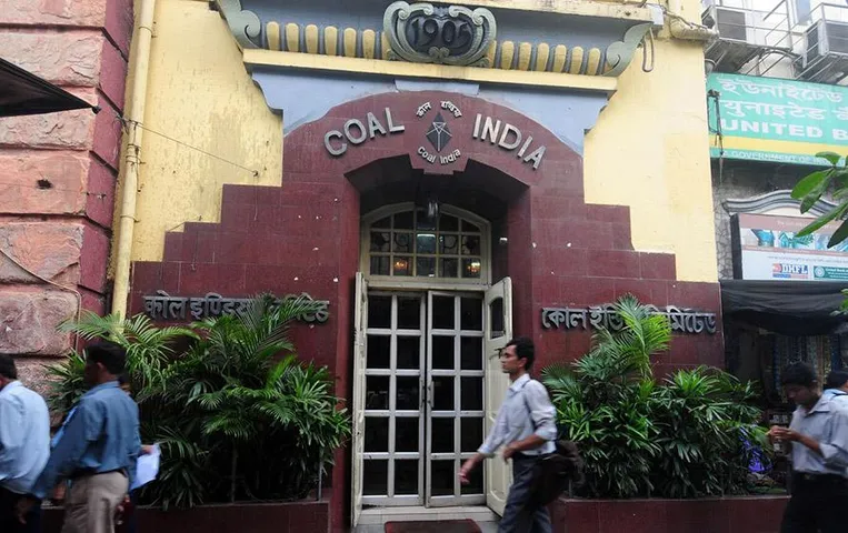 Business News: कोल इंडिया 61 परियोजनाओं पर करेगा 24,750 करोड़ का निवेश, पढ़ें पूरी खबर