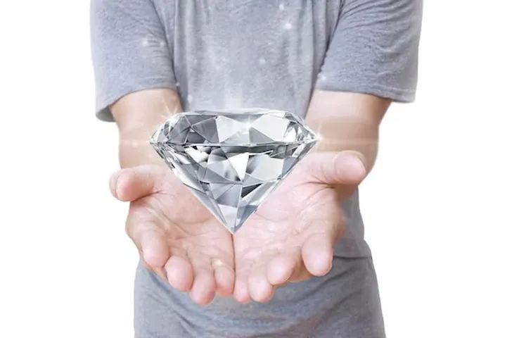 Monsoon Diamond Special Care: कहीं रिमझिम बारिश में फीकी ना पड़ जाएं हीरे की चमक, जानिए एक्सपर्ट के सुझाव